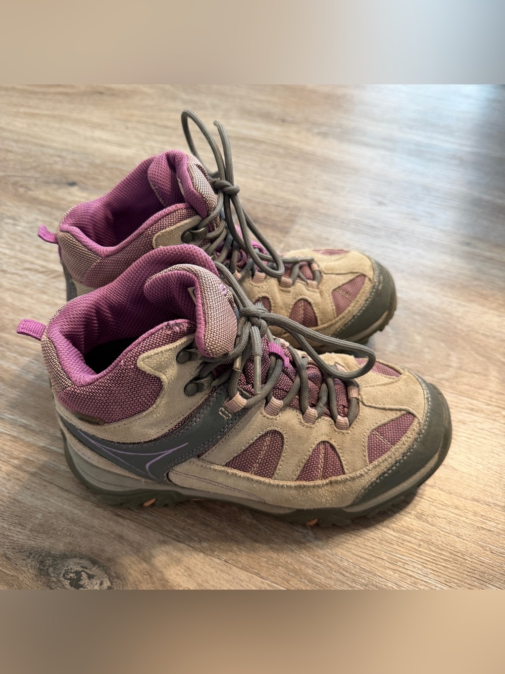 Hi-Tec waterproof hiking boots